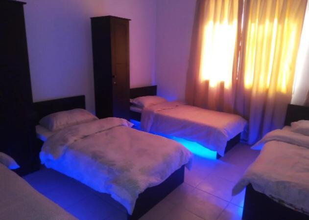 Diamond Hostel Doha Buitenkant foto